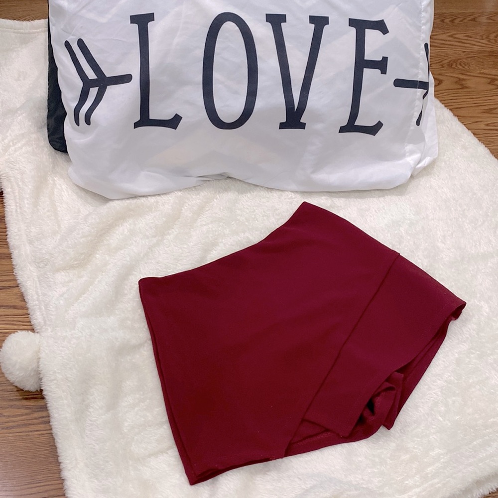 Skort, red.